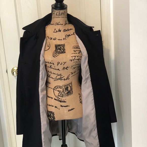 Chic Black H&M Jacket - Picture 4 of 6